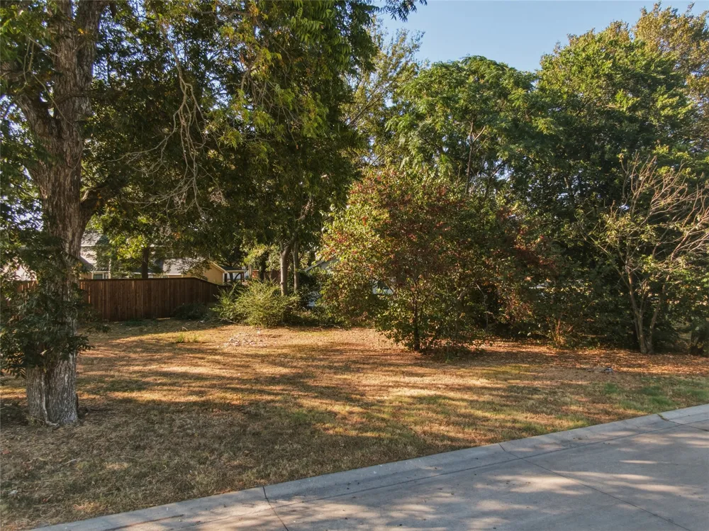 104 Getzendaner Street Waxahachie, TX 75165