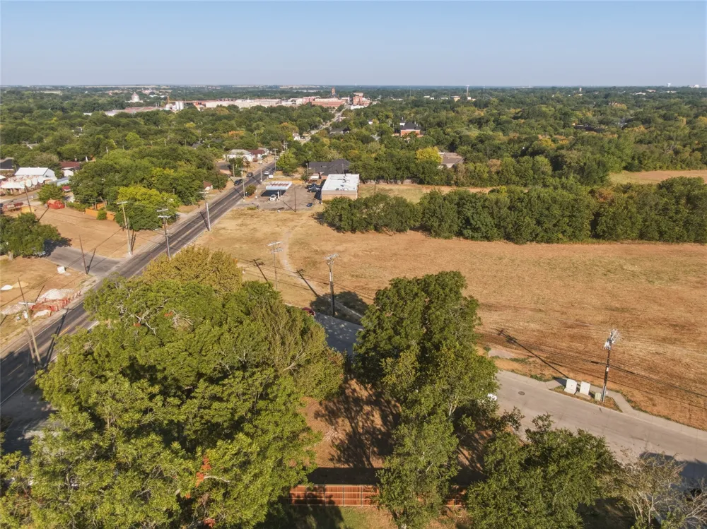 104 Getzendaner Street Waxahachie, TX 75165