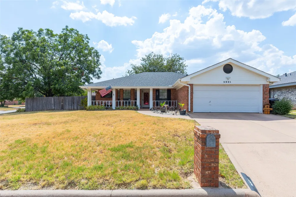 2901 Oak Ridge Court Abilene, TX 79606