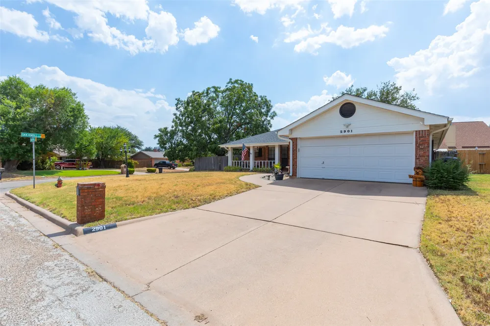 2901 Oak Ridge Court Abilene, TX 79606