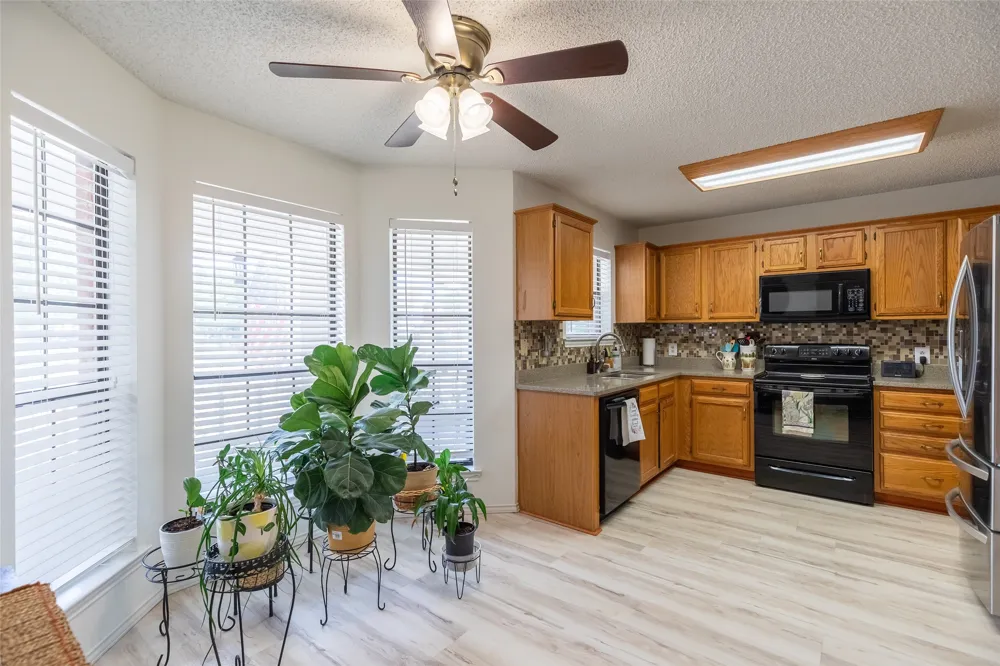 2901 Oak Ridge Court Abilene, TX 79606