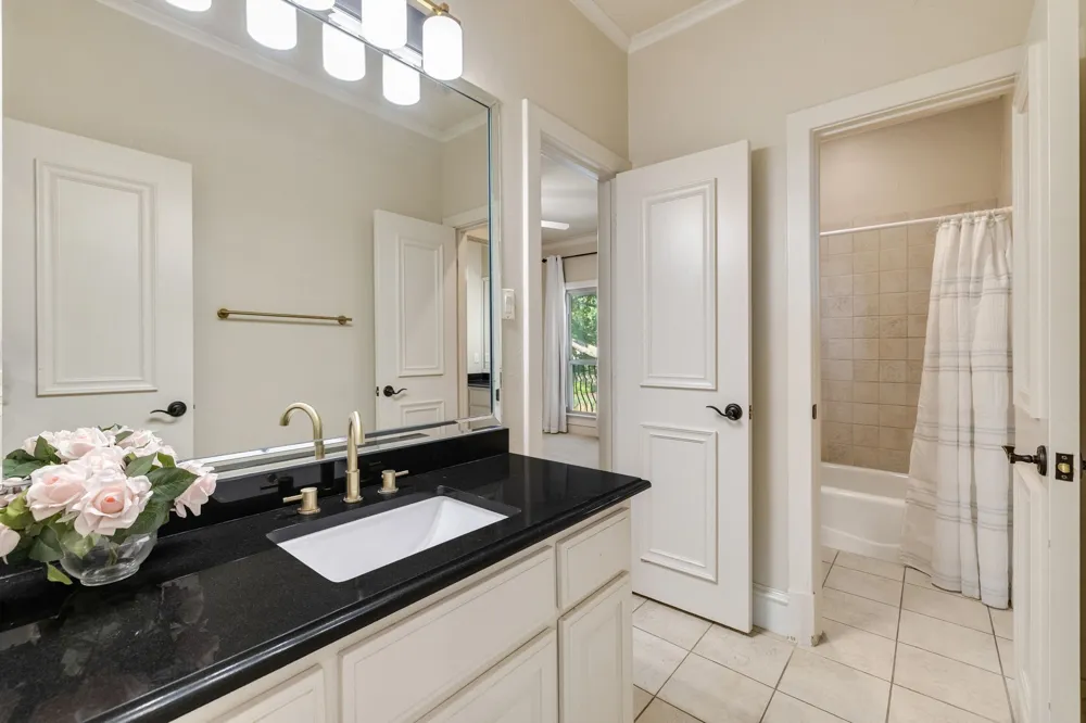 6628 Briar Ridge Lane Plano, TX 75024