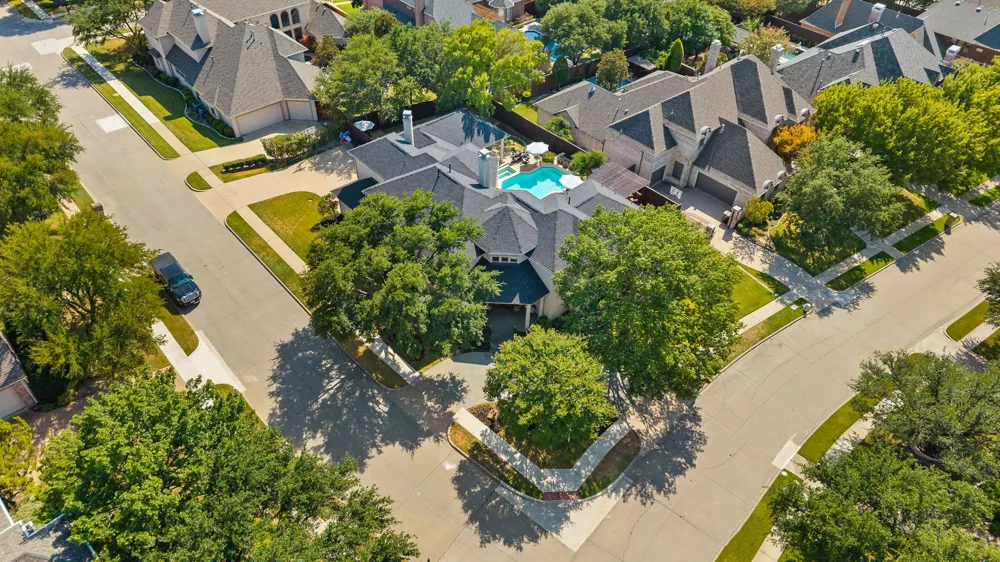 6628 Briar Ridge Lane Plano, TX 75024
