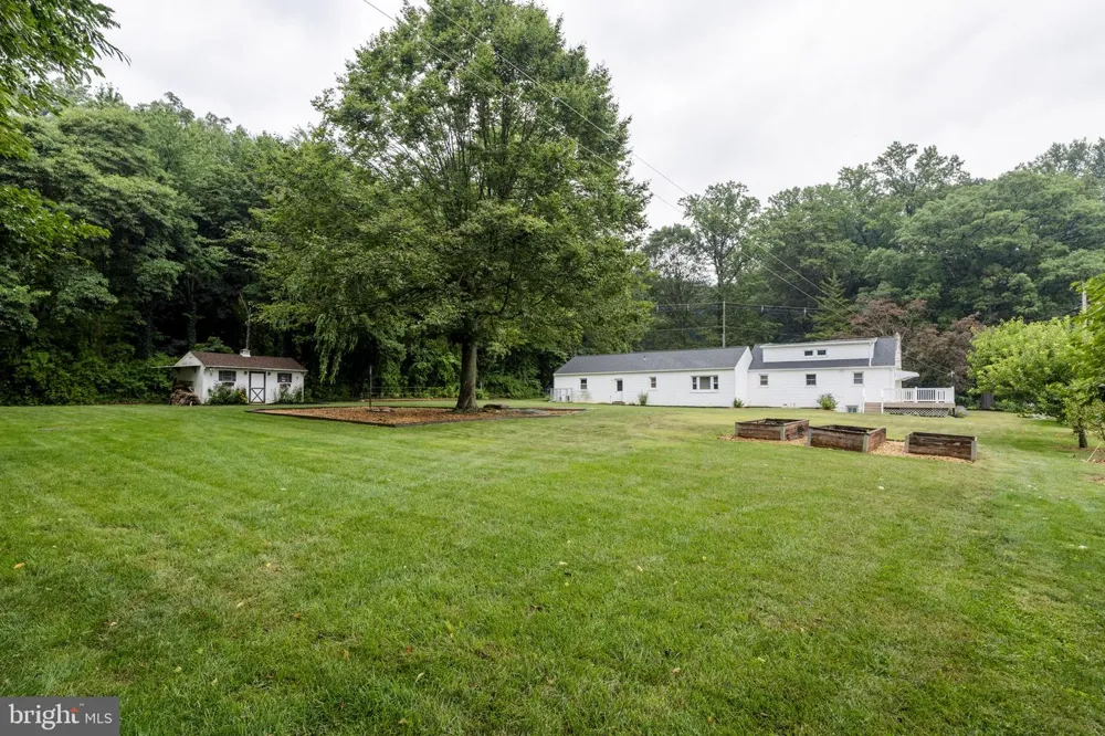 65 COMPASS ROAD Parkesburg, PA 19365