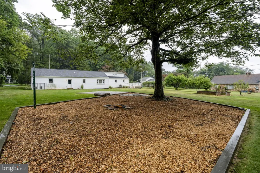65 COMPASS ROAD Parkesburg, PA 19365
