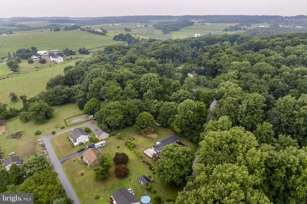 65 COMPASS ROAD Parkesburg, PA 19365