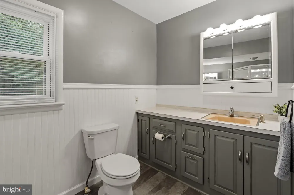 65 COMPASS ROAD Parkesburg, PA 19365