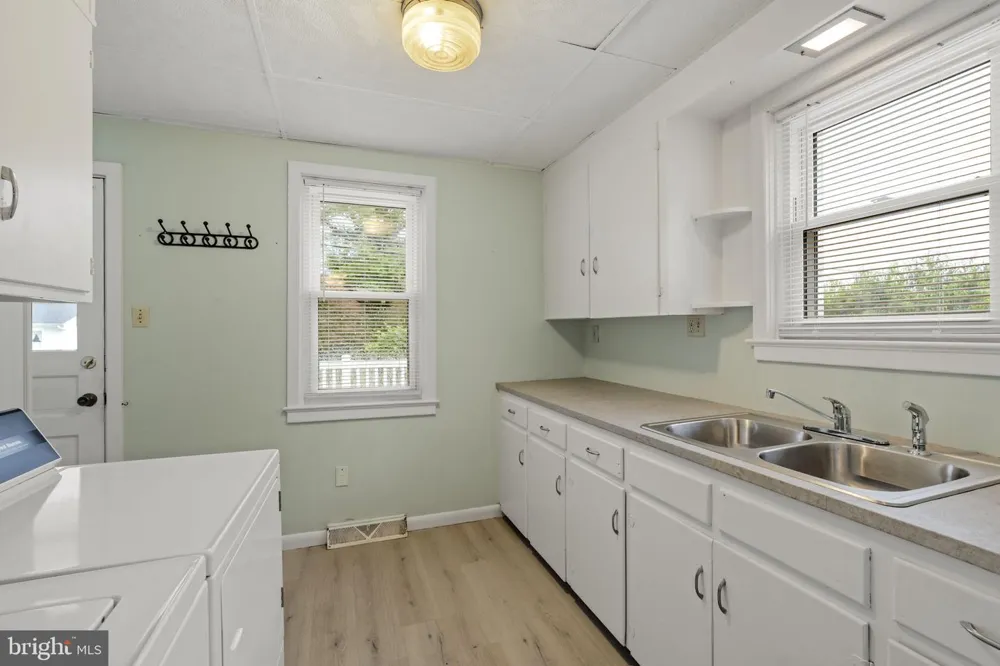 65 COMPASS ROAD Parkesburg, PA 19365