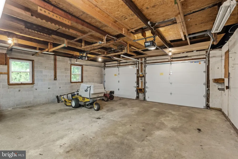 65 COMPASS ROAD Parkesburg, PA 19365
