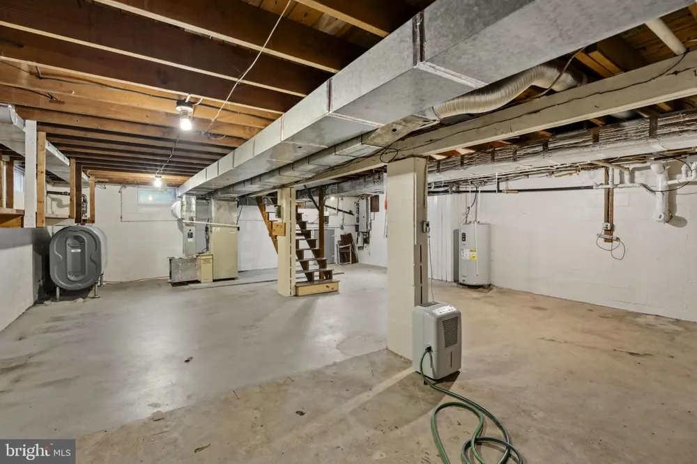 65 COMPASS ROAD Parkesburg, PA 19365