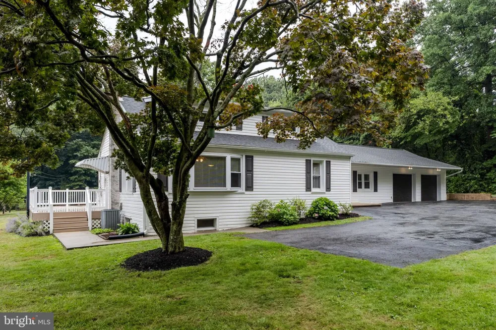 65 COMPASS ROAD Parkesburg, PA 19365