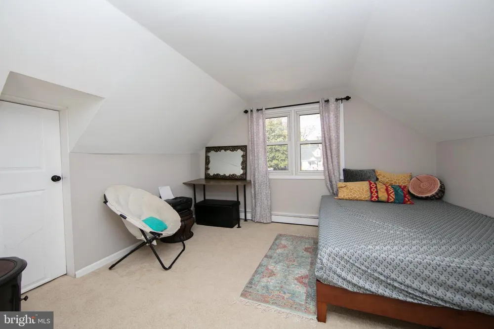 521 5TH AVENUE Barrington, NJ 08007