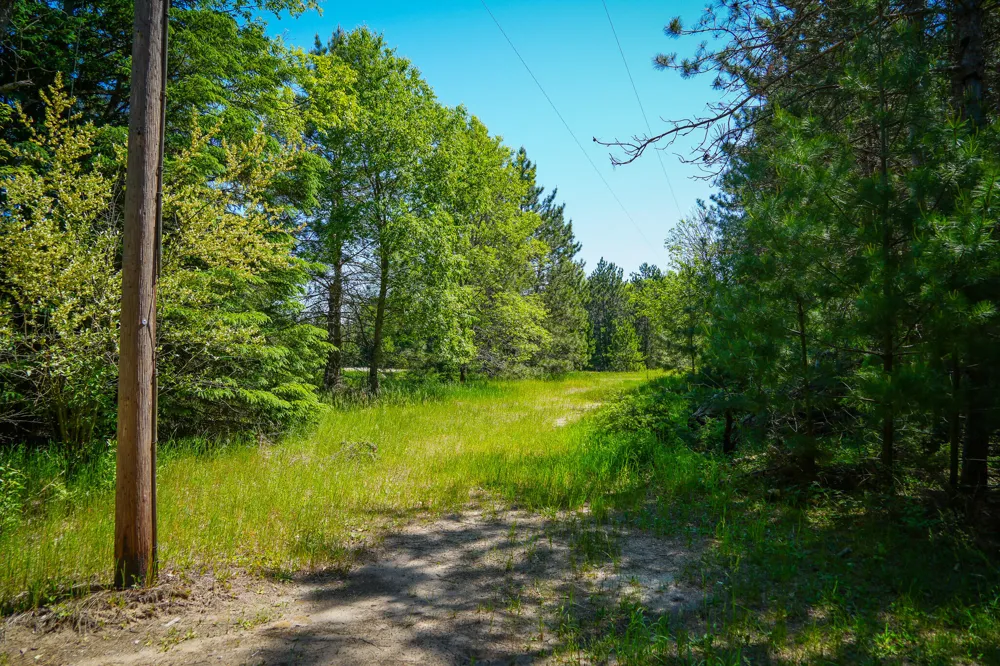 2 Makinen Road Kaleva, MI 49645