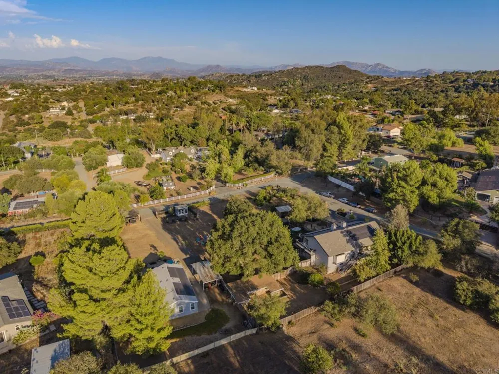 17472 Kaymeg Way Ramona, CA 92065