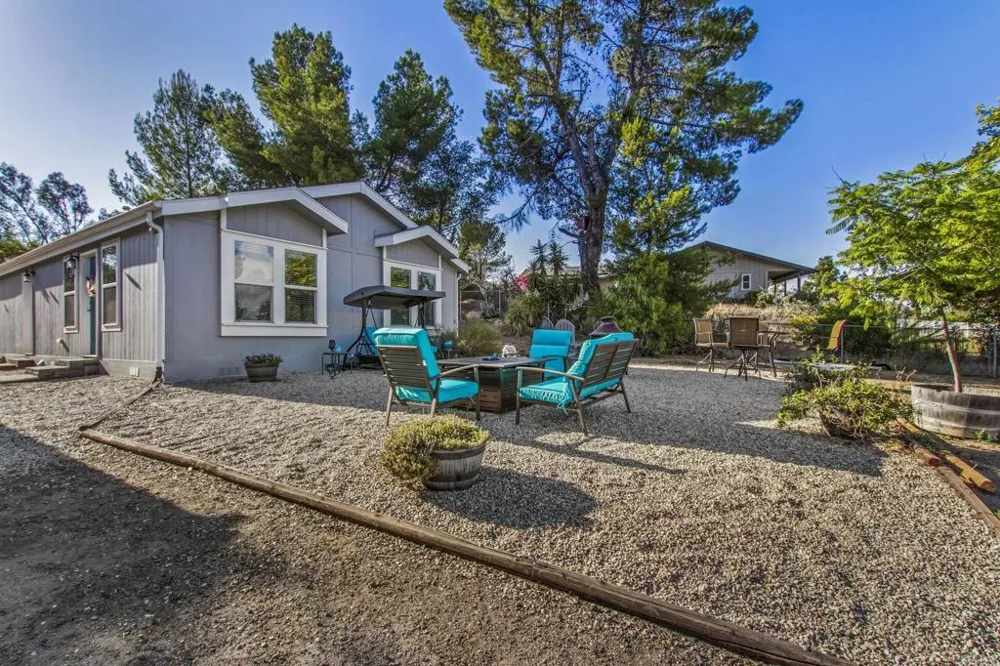 17472 Kaymeg Way Ramona, CA 92065