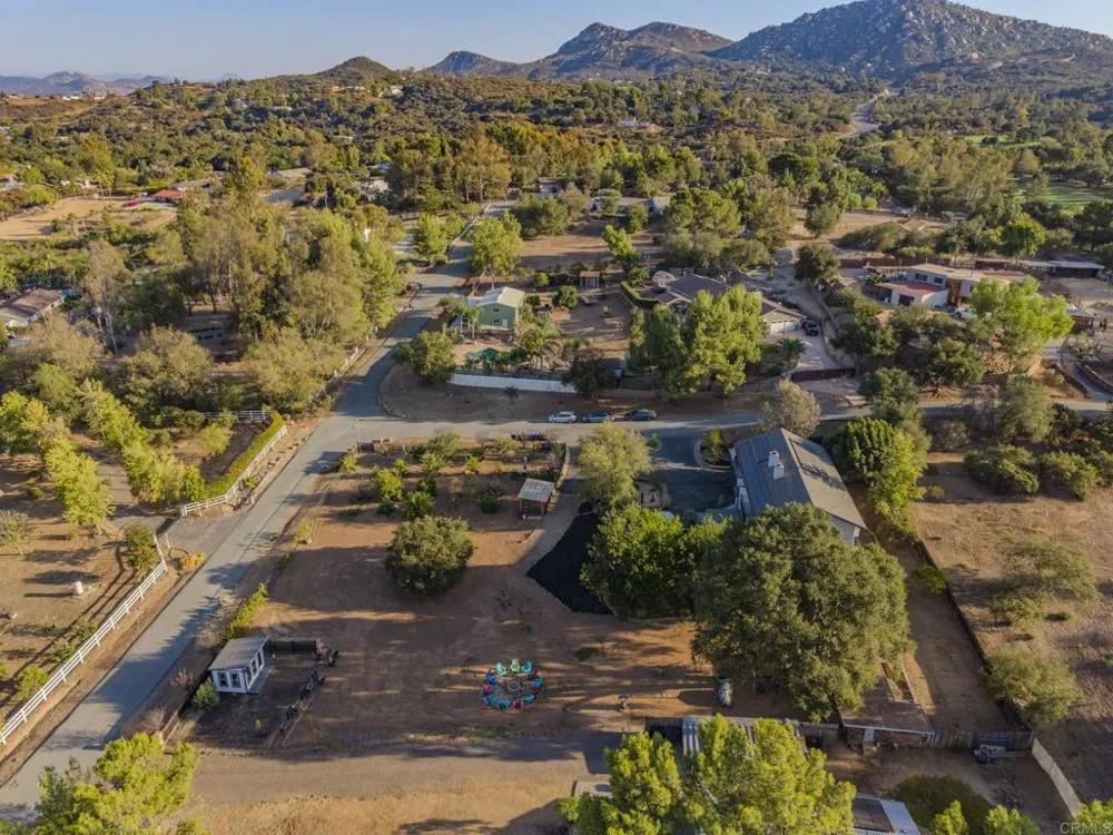 17472 Kaymeg Way Ramona, CA 92065