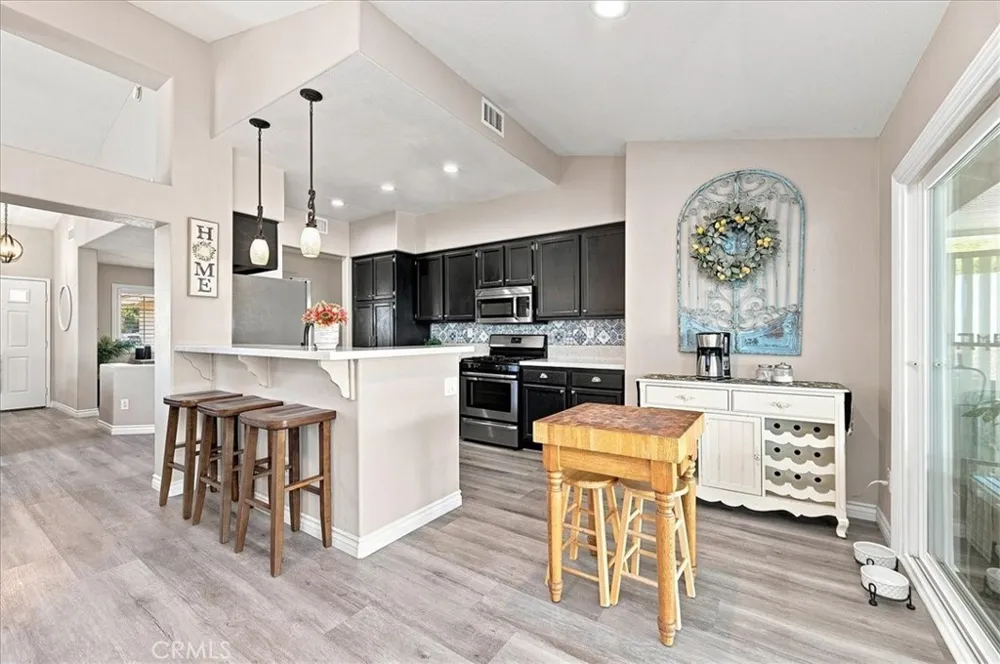 29317 Breakwater Lake Elsinore, CA 92530