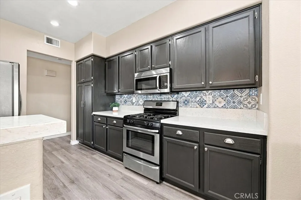 29317 Breakwater Lake Elsinore, CA 92530