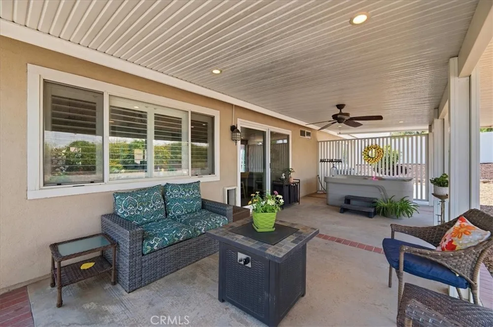 29317 Breakwater Lake Elsinore, CA 92530