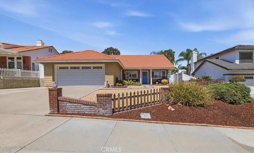 29317 Breakwater Lake Elsinore, CA 92530