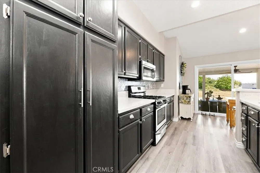 29317 Breakwater Lake Elsinore, CA 92530