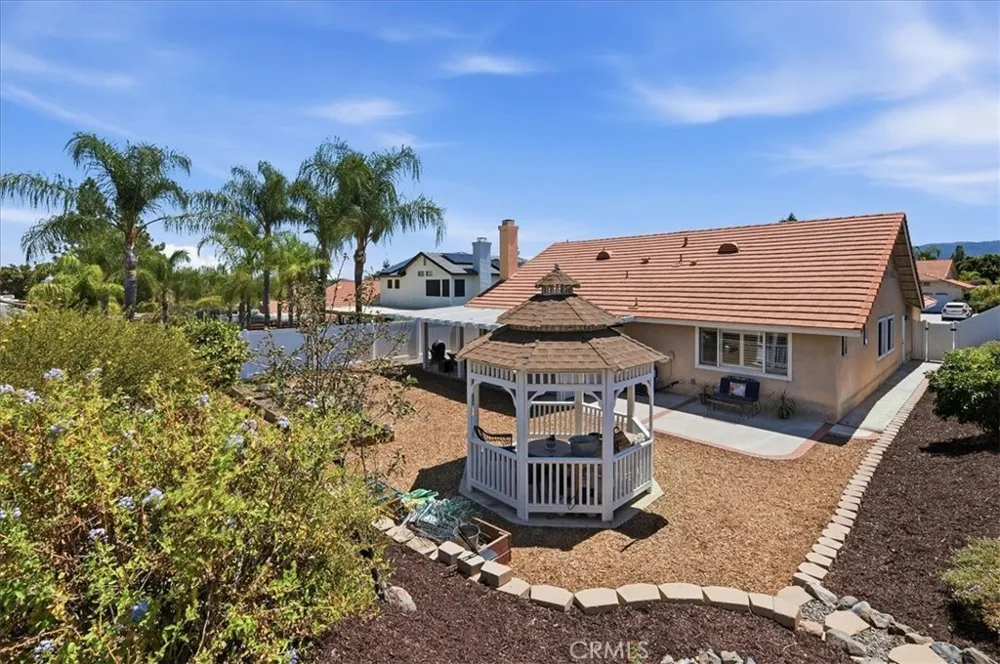 29317 Breakwater Lake Elsinore, CA 92530