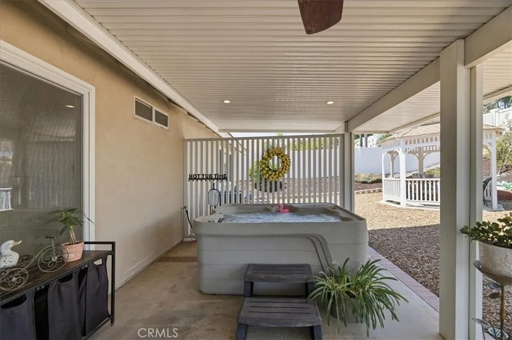 29317 Breakwater Lake Elsinore, CA 92530