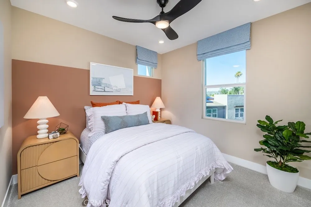 1072 E Overlook Drive Orange, CA 92867