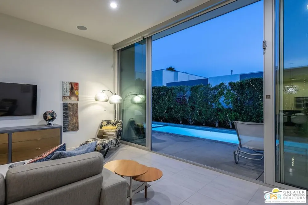 4982 Cottier Way Palm Springs, CA 92262