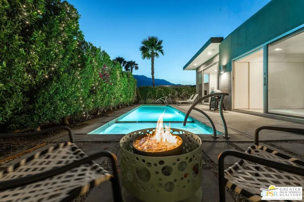 4982 Cottier Way Palm Springs, CA 92262
