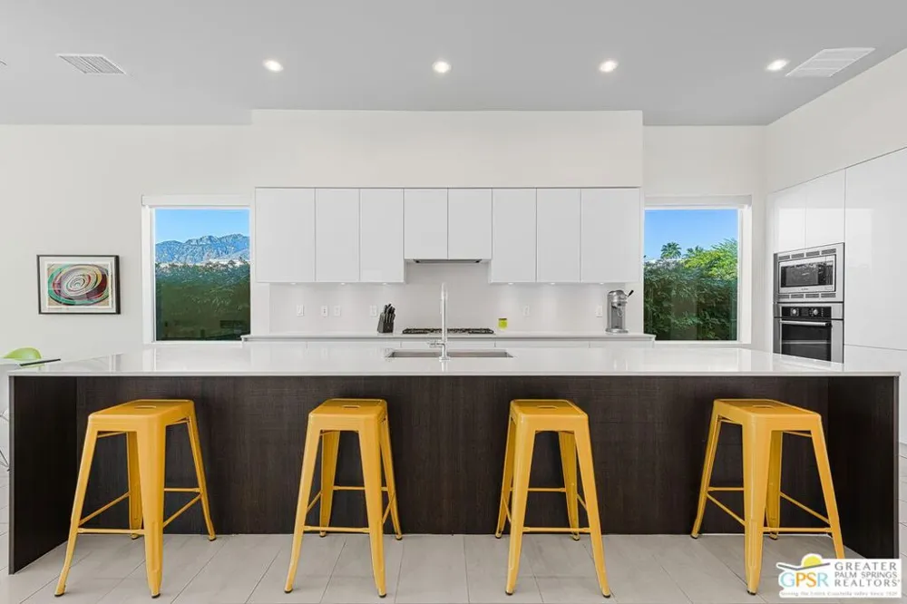 4982 Cottier Way Palm Springs, CA 92262