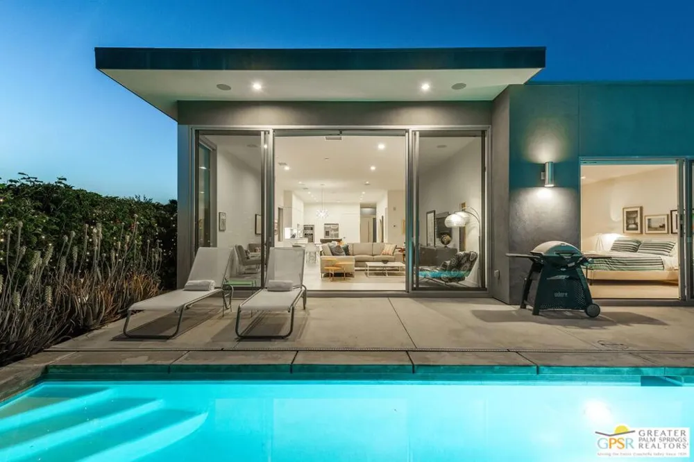 4982 Cottier Way Palm Springs, CA 92262