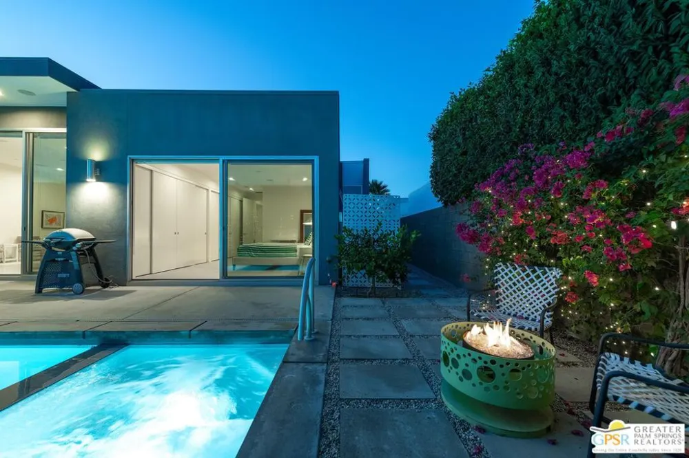 4982 Cottier Way Palm Springs, CA 92262