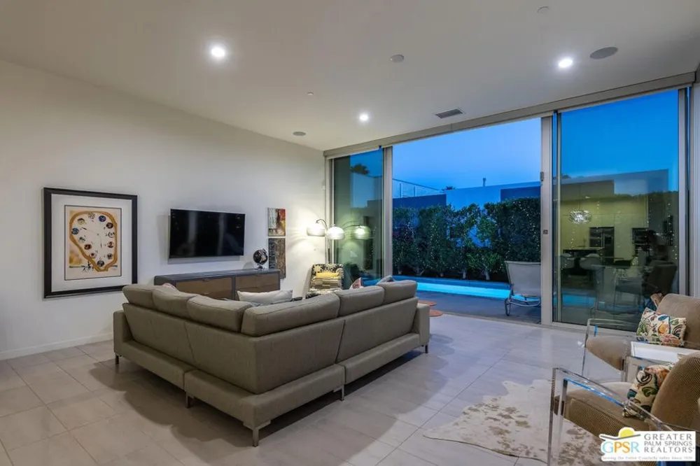 4982 Cottier Way Palm Springs, CA 92262
