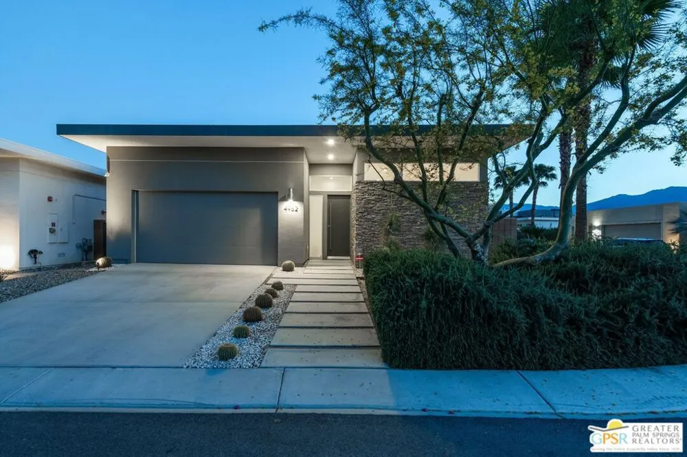 4982 Cottier Way Palm Springs, CA 92262