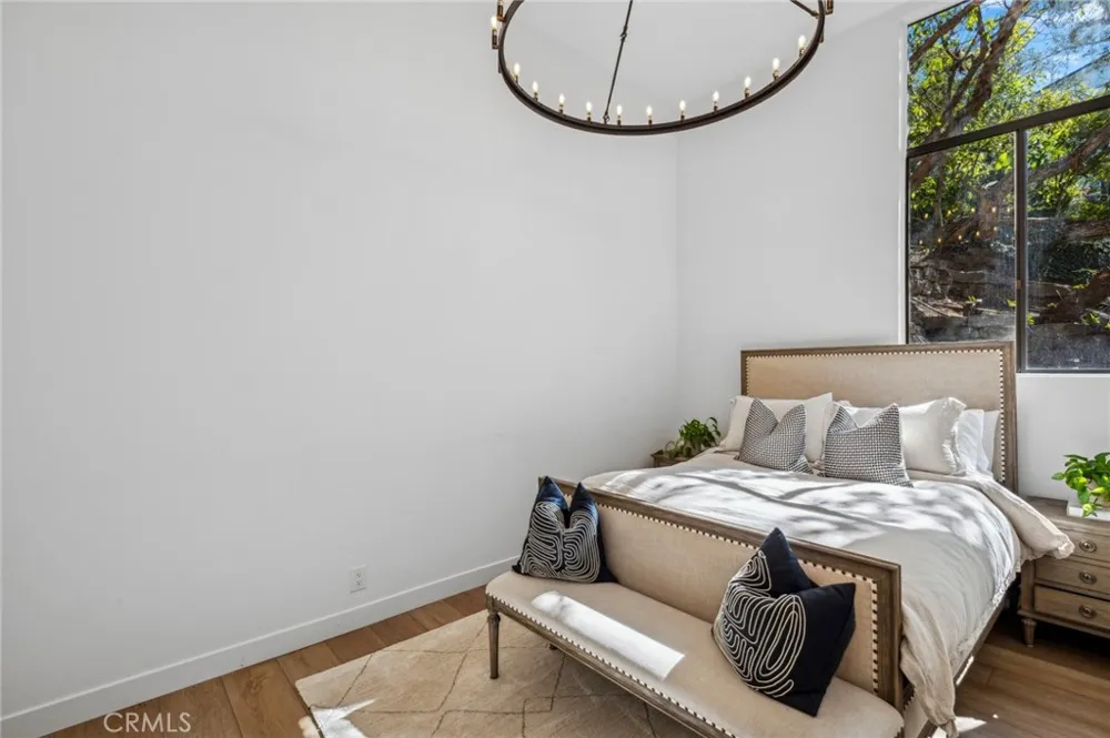 1339 La Mirada Street Laguna Beach, CA 92651