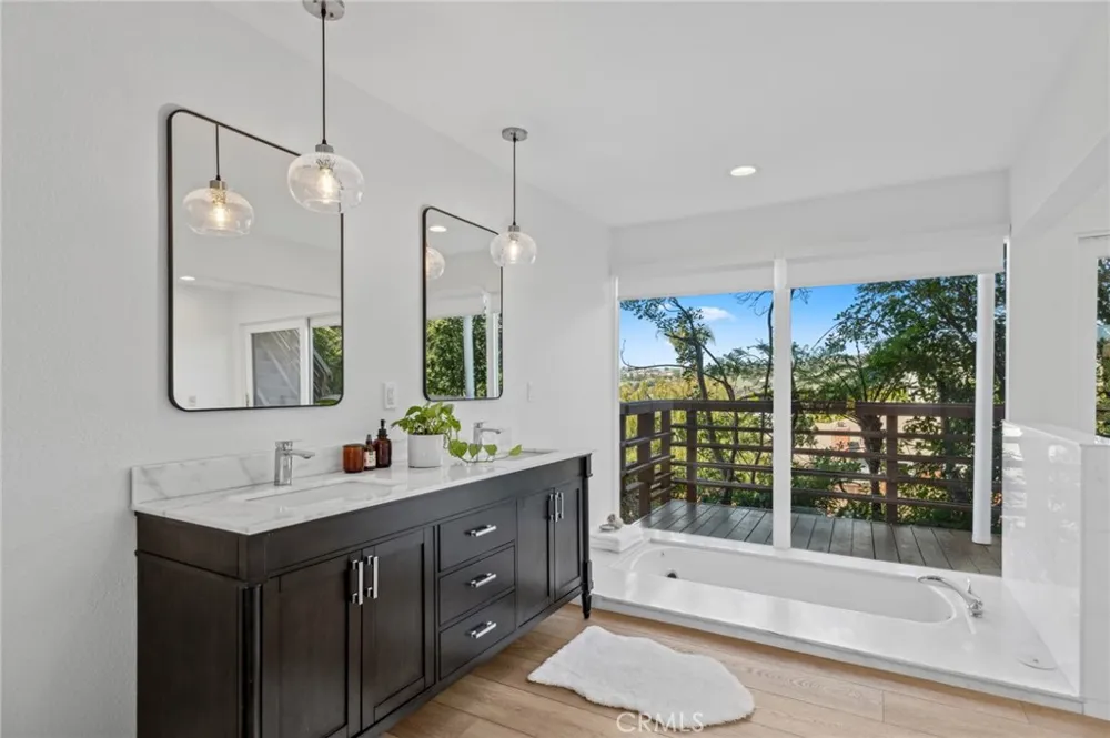 1339 La Mirada Street Laguna Beach, CA 92651