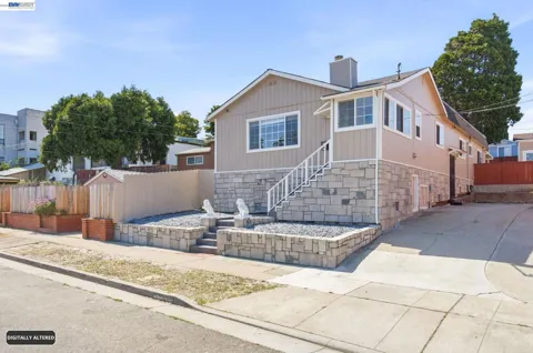 5237 Fresno Ave