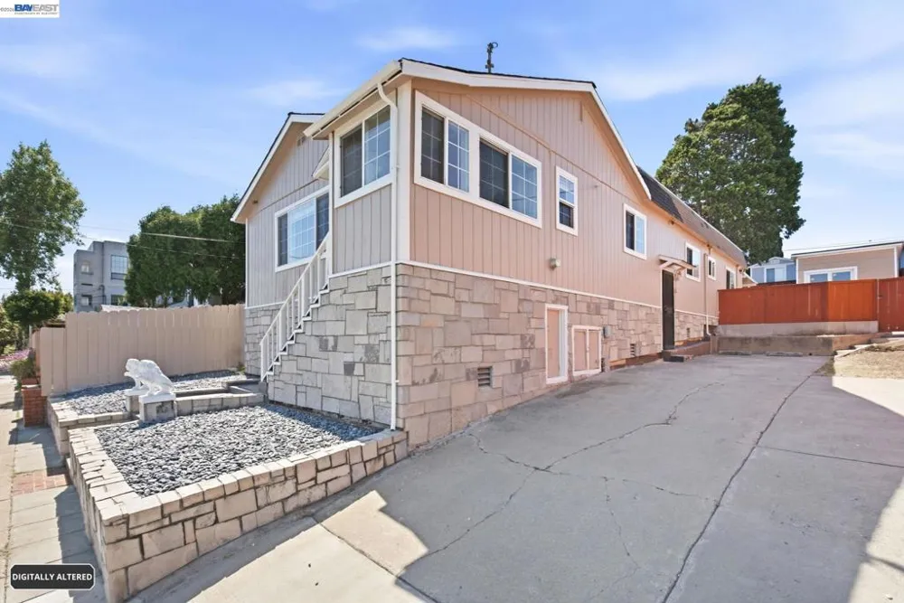 5237 Fresno Ave Richmond, CA 94804