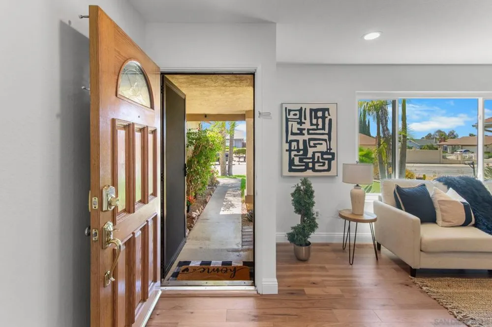 9060 Hatcher Lane San Diego, CA 92126
