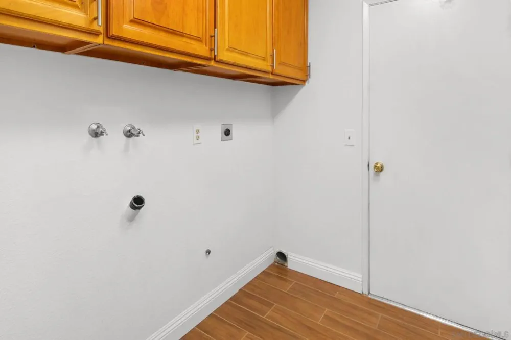 9060 Hatcher Lane San Diego, CA 92126