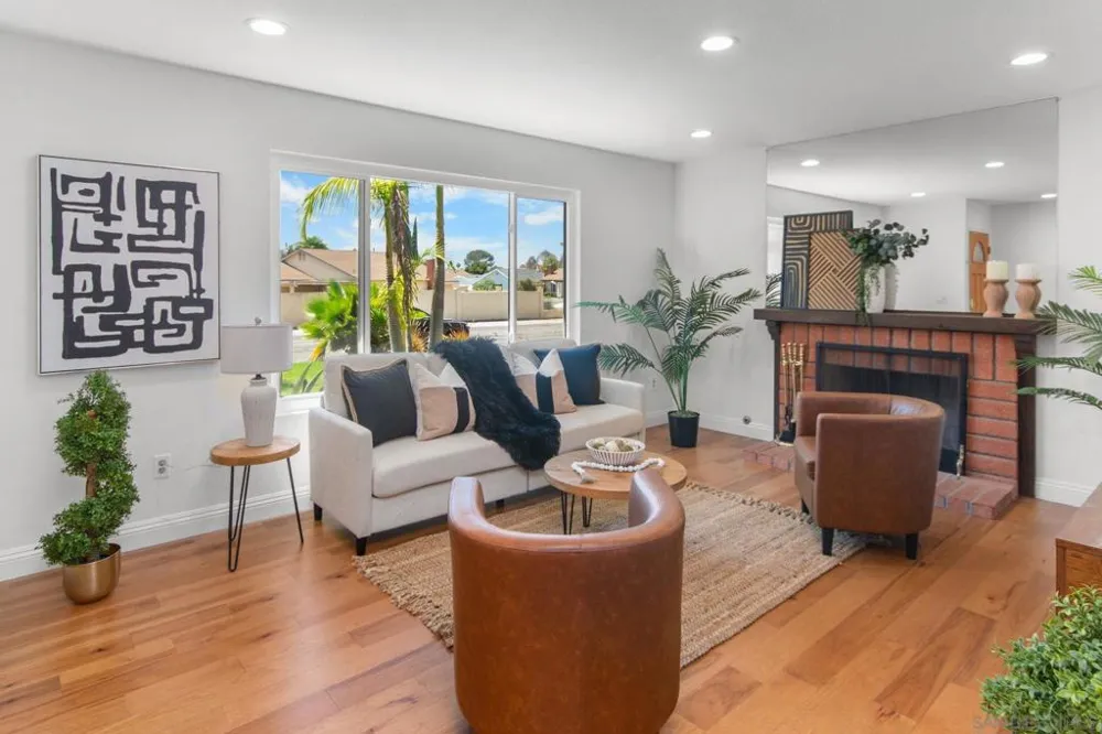 9060 Hatcher Lane San Diego, CA 92126