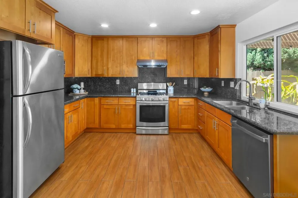 9060 Hatcher Lane San Diego, CA 92126