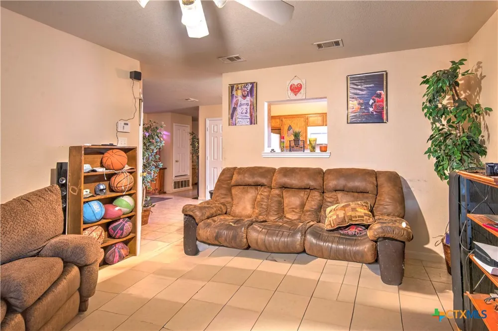 1505 Golden Eagle Court Killeen, TX 76549