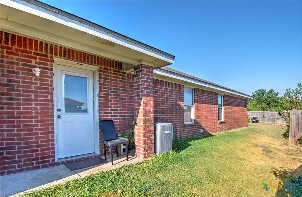 1505 Golden Eagle Court Killeen, TX 76549