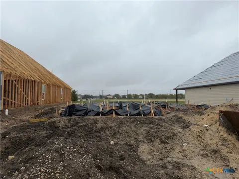 7206 McGregor Loop