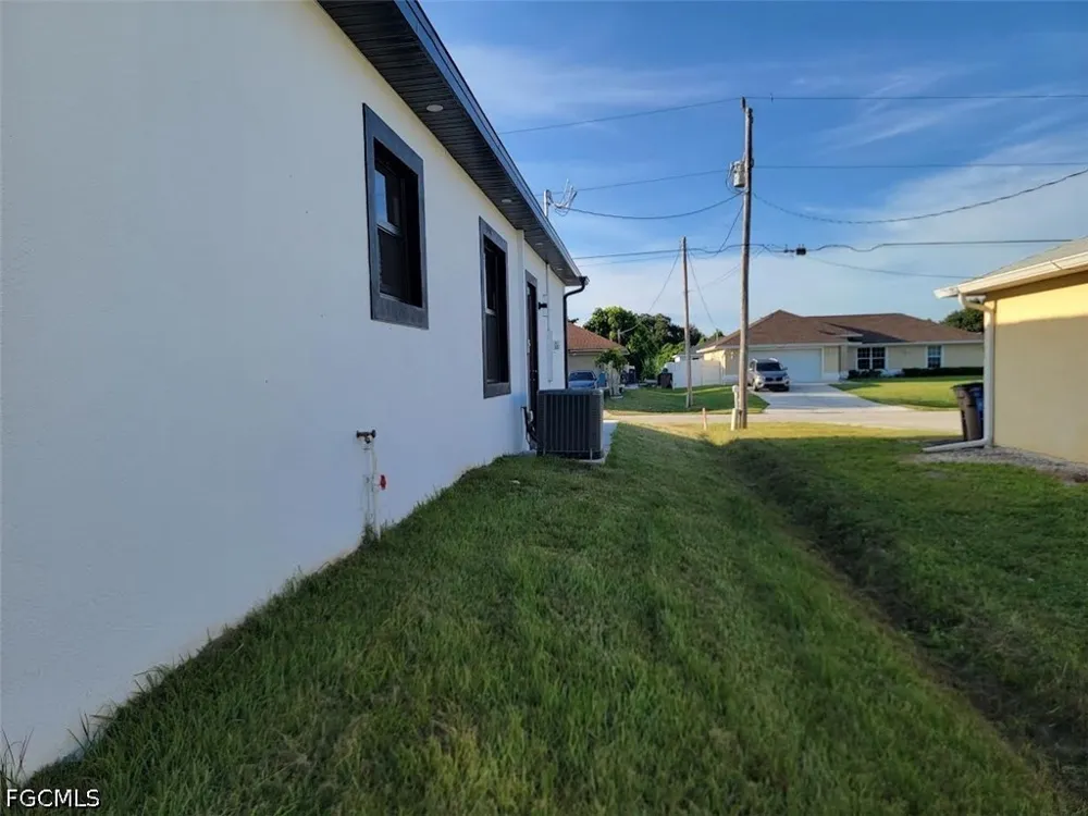 36th Street SW Lehigh Acres, FL 33976