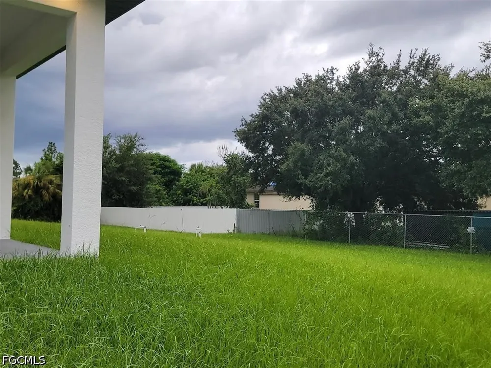 36th Street SW Lehigh Acres, FL 33976