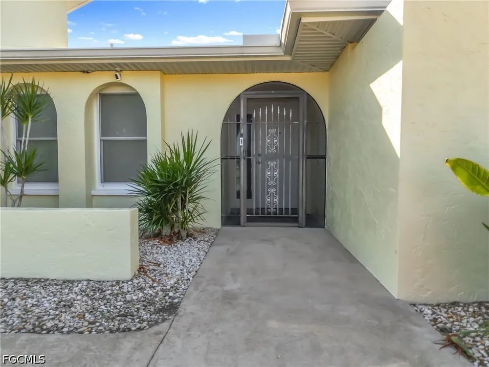 SW 38th Terrace Cape Coral, FL 33914