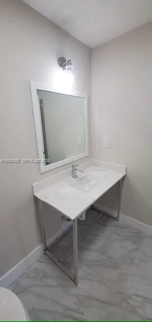17020 SW 104th Ave #203 Miami, FL 33157
